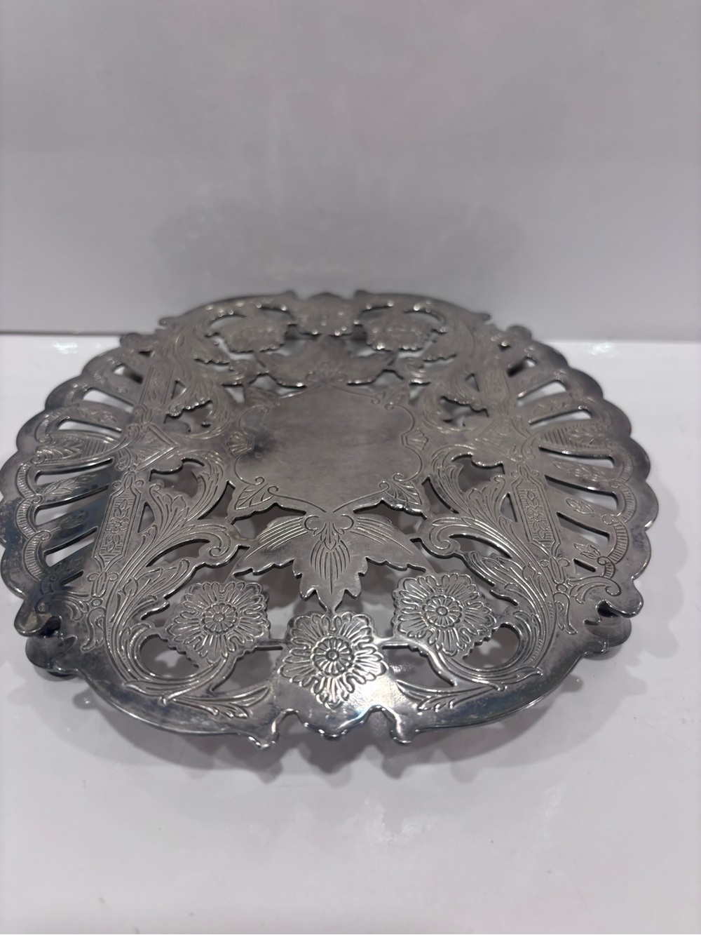 Vintage s.p. Copper Canada silver plated ornate pierced trivet hot plate #820 - Picture 1 of 5